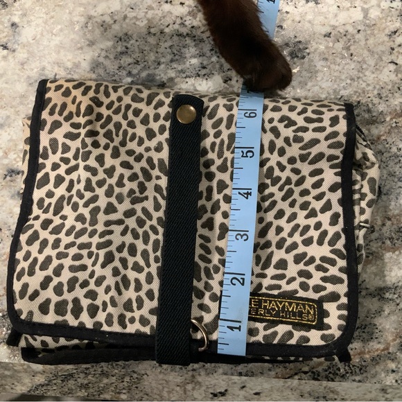 Leopard print compact hang style cosmetic bag with flap closure - Picture 5 of 9